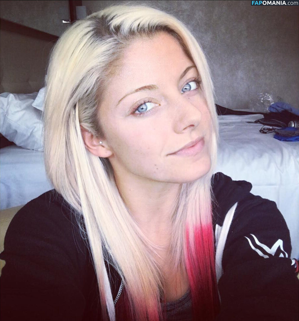 Alexa Bliss Nu Foto vazada #1