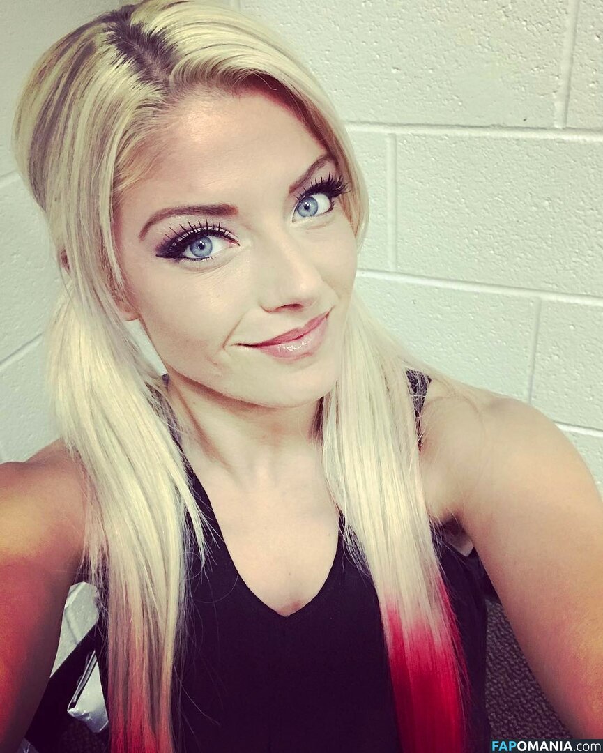 Alexa Bliss Nu Foto vazada #12