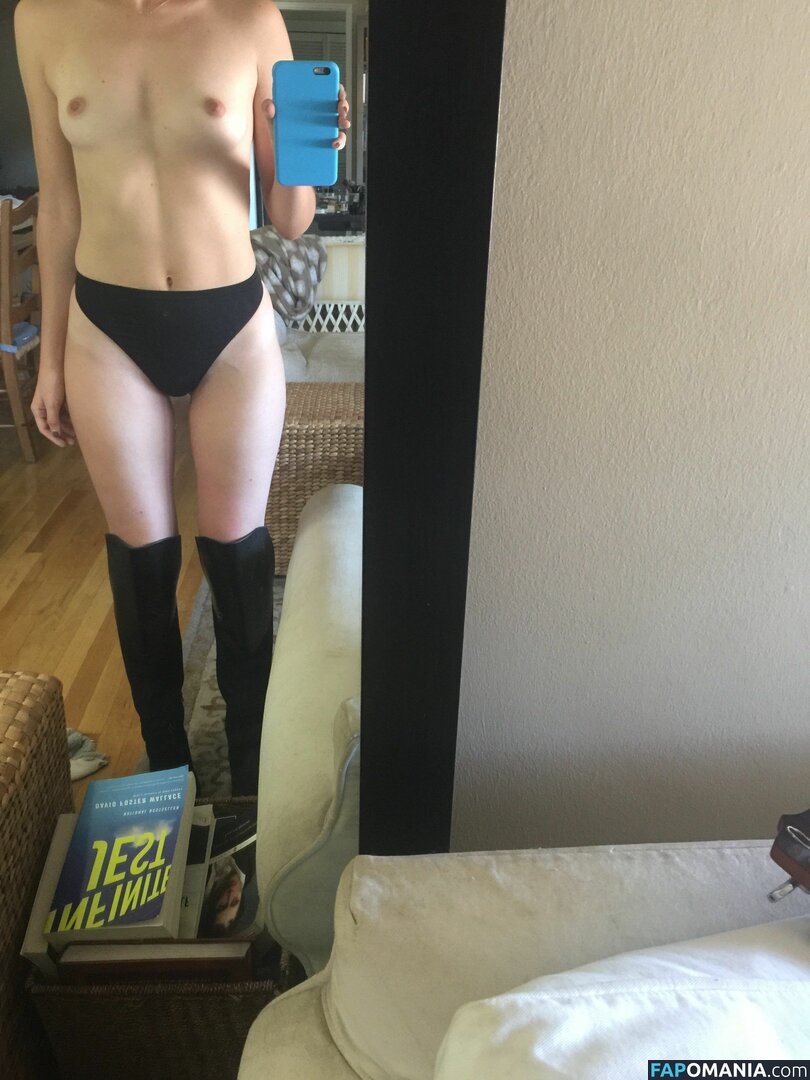 Alexa Nikolas Nu Foto vazada #24