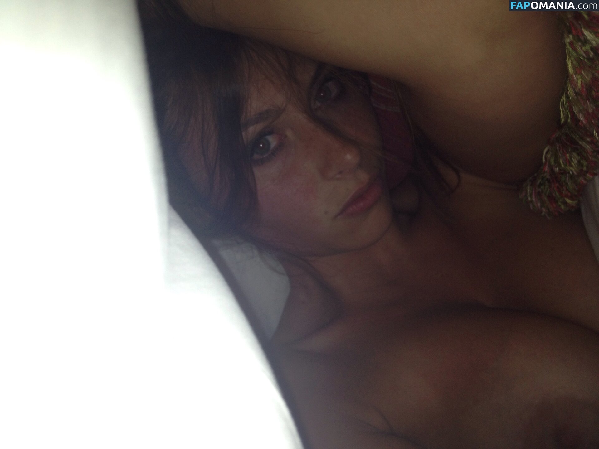 Aly Michalka Nu Foto vazada #25