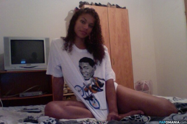 Alysha Clark Nu Foto vazada #37