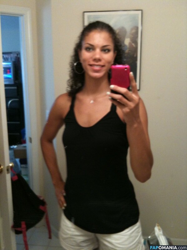 Alysha Clark Nu Foto vazada #44