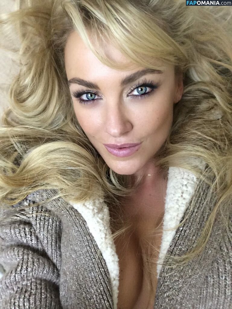 Amber Nichole Miller Nu Foto vazada #57