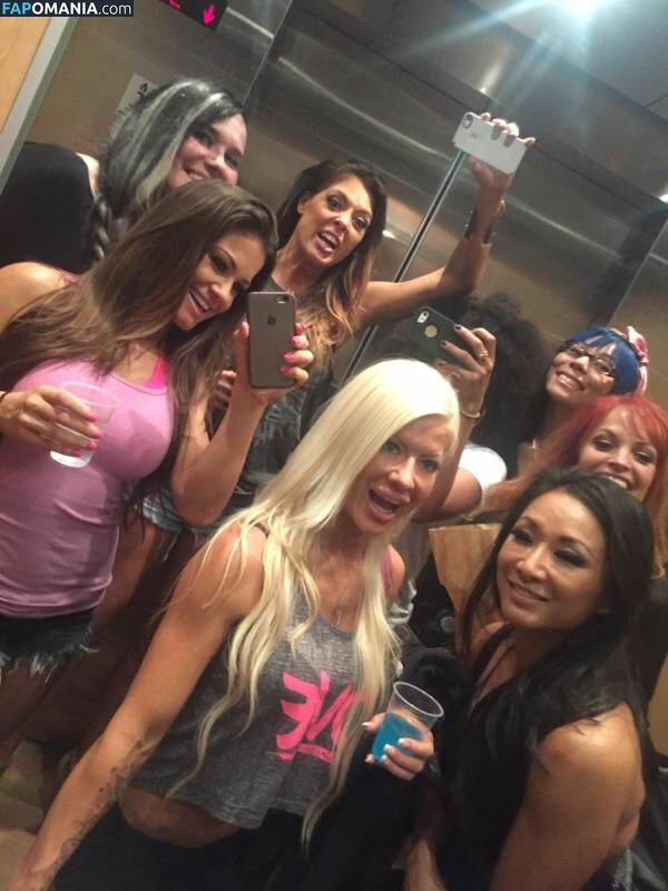 Angelina Love Nu Foto vazada #71