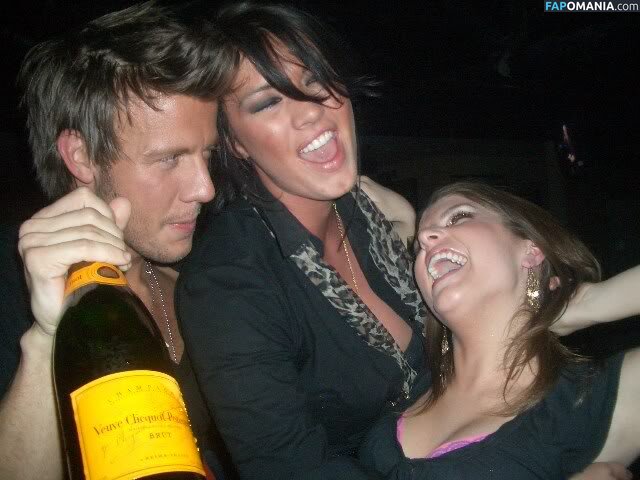 Anna Kendrick Nu Foto vazada #24