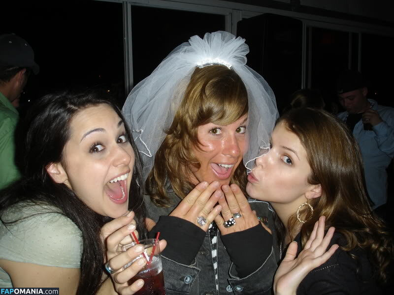 Anna Kendrick Nu Foto vazada #35