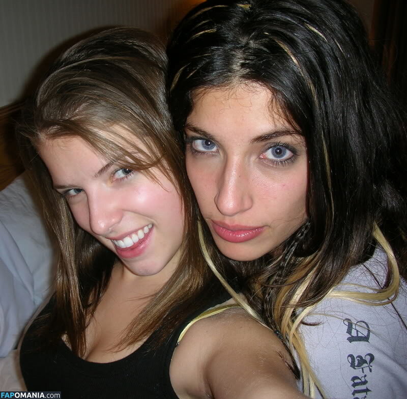 Anna Kendrick Nu Foto vazada #44