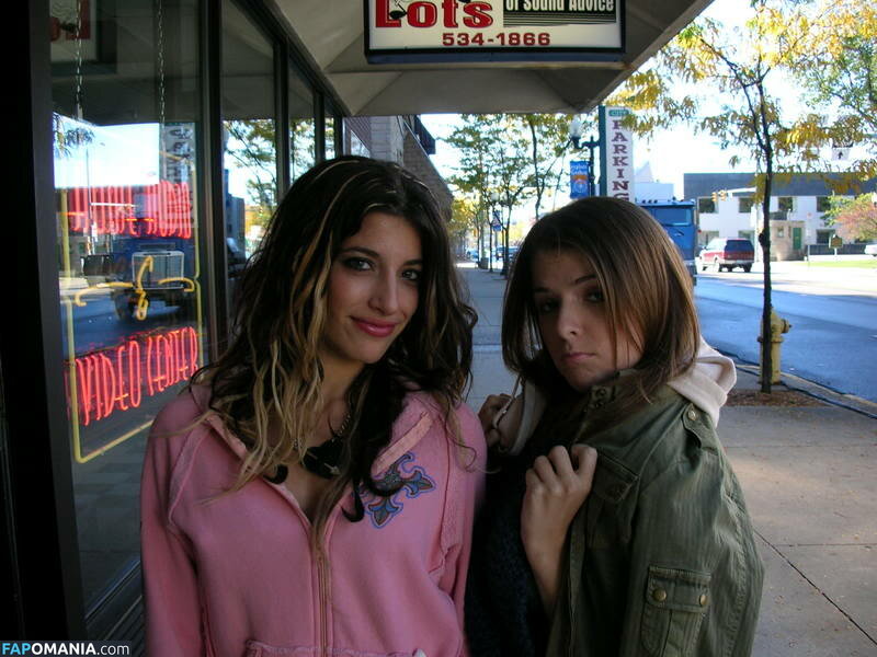 Anna Kendrick Nu Foto vazada #47