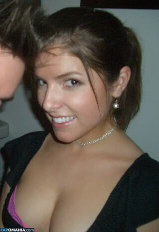 Anna Kendrick Nu Foto vazada #83