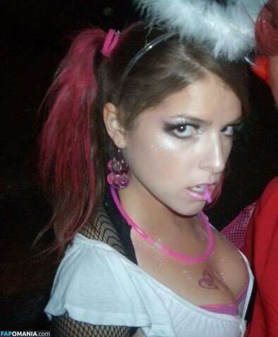 Anna Kendrick Nu Foto vazada #84