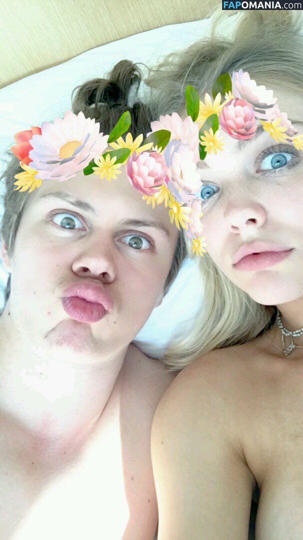 Annika Boron Nu Foto vazada #16