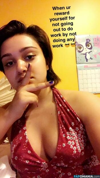 Ariela Barer Nu Foto vazada #3