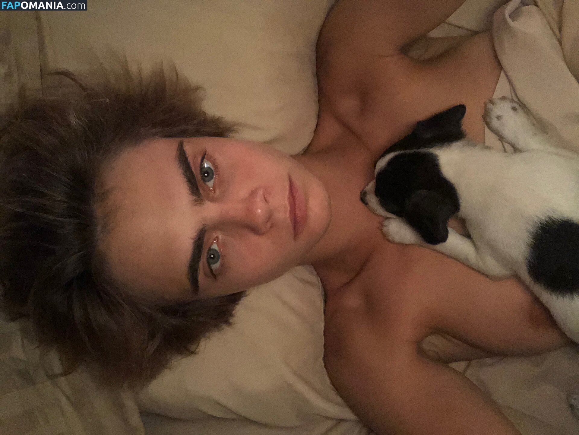 Ashley Benson And Cara Delevingne Nu Foto vazada #36