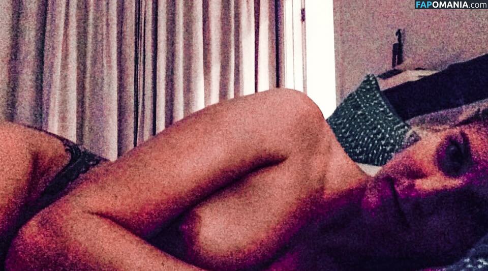 Ashley Bradley Nu Foto vazada #21