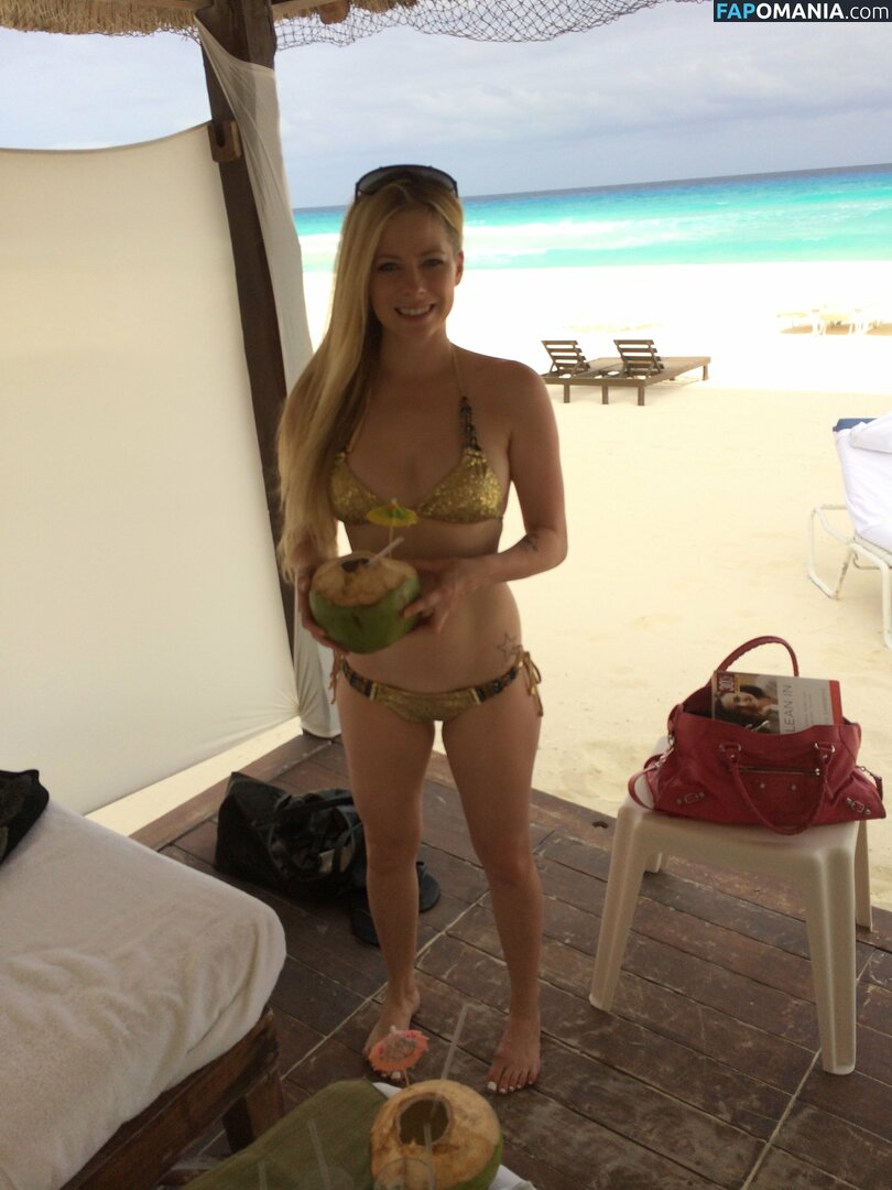 Avril Lavigne Nu Foto vazada #6