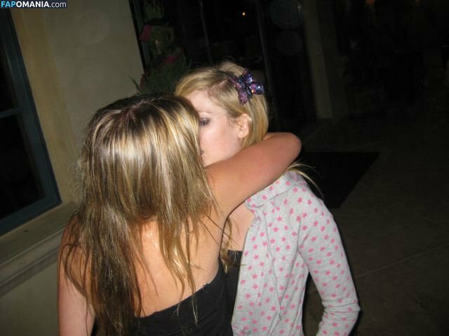 Avril Lavigne Nu Foto vazada #29