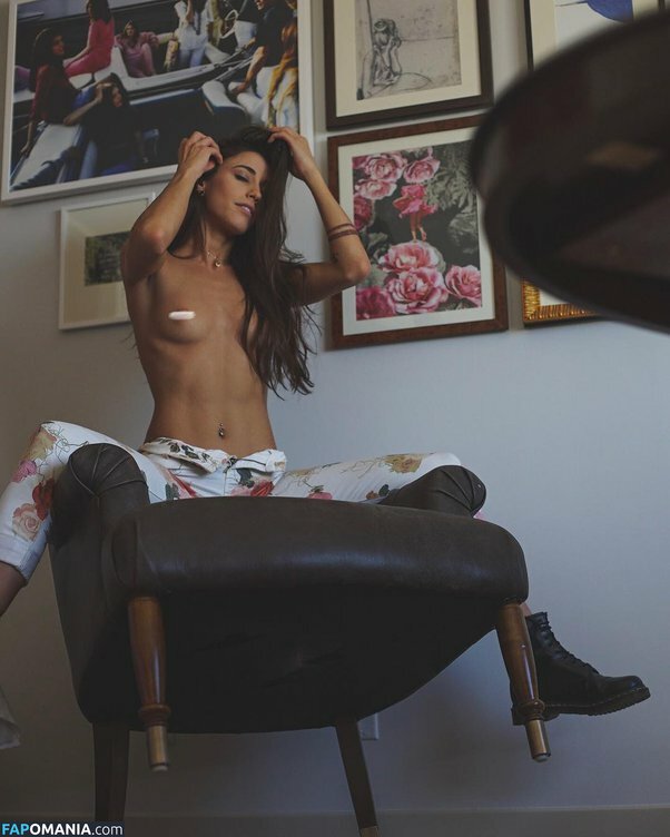 Azrael Renee Nu Foto vazada #13