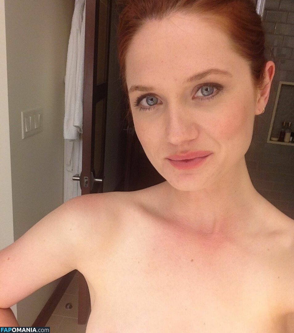 Bonnie Wright Nu Foto vazada #2
