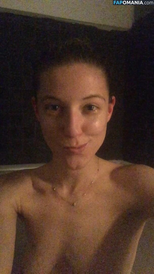 Caitlin Gerard Nu Foto vazada #12