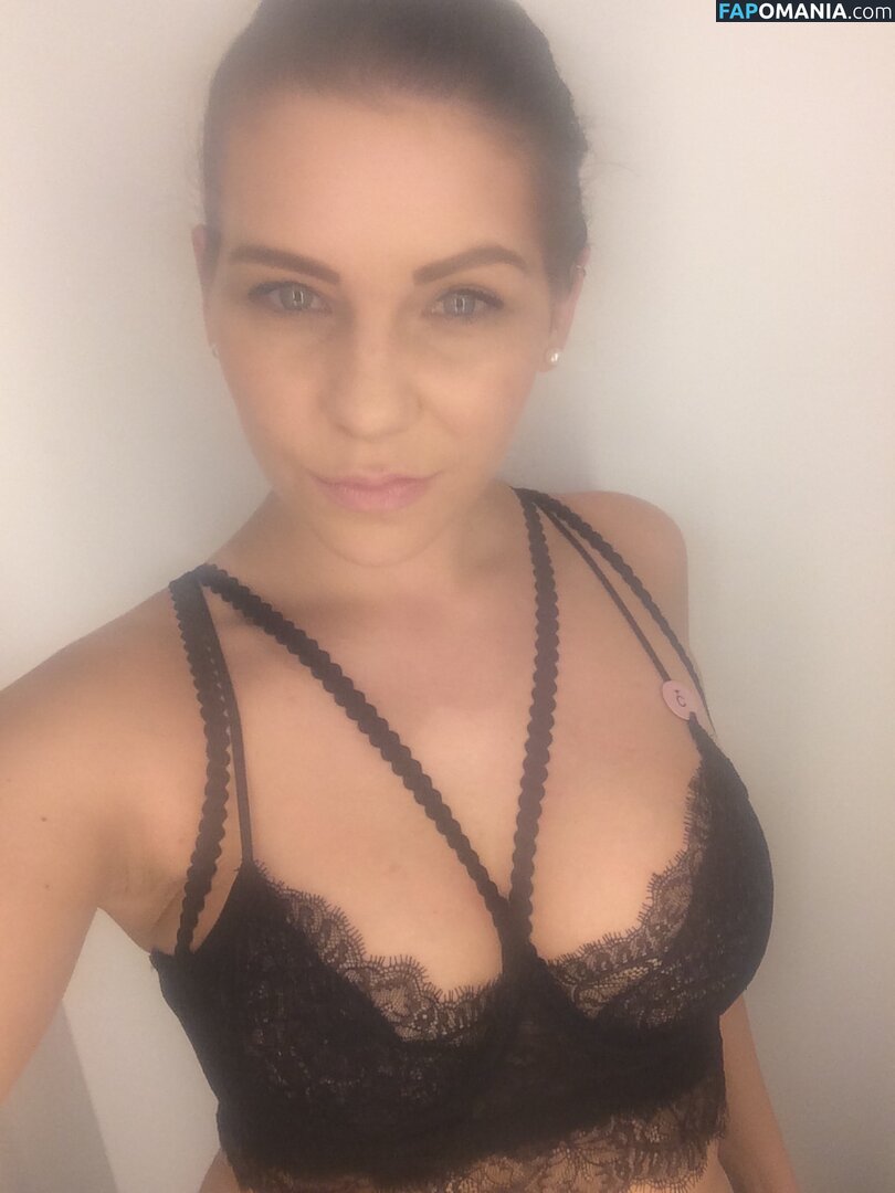Carina Schwarz Nu Foto vazada #23