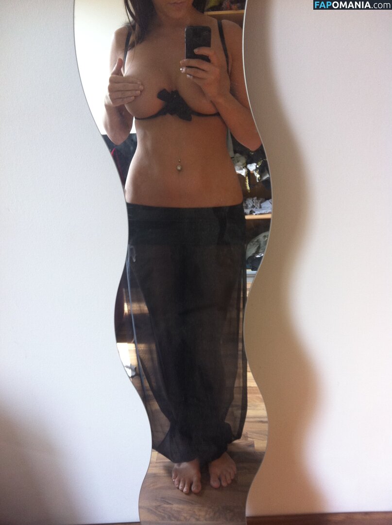 Carina Schwarz Nu Foto vazada #145