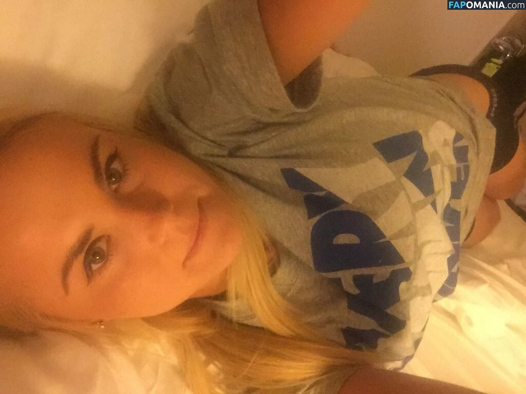 Carly Booth Nu Foto vazada #35