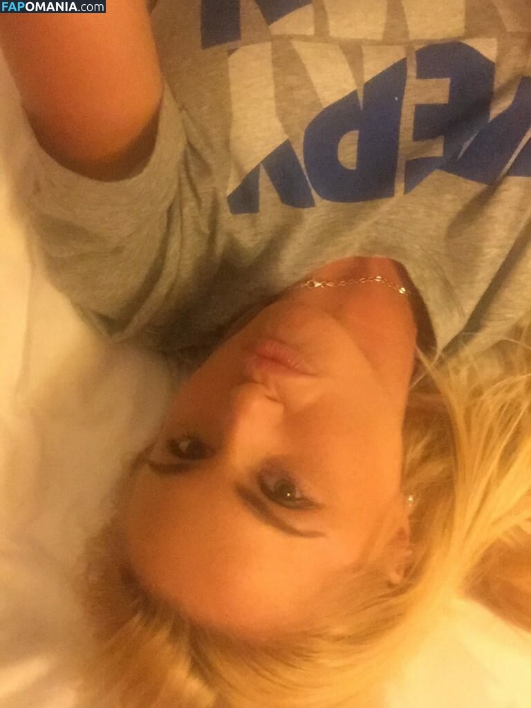 Carly Booth Nu Foto vazada #45