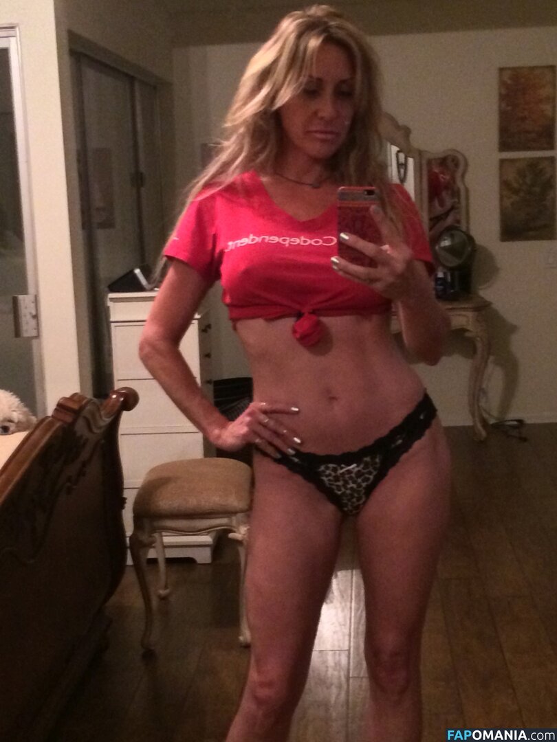 Carrie Michalka Nu Foto vazada #71