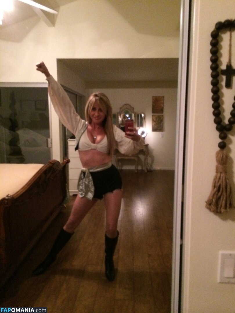 Carrie Michalka Nu Foto vazada #93