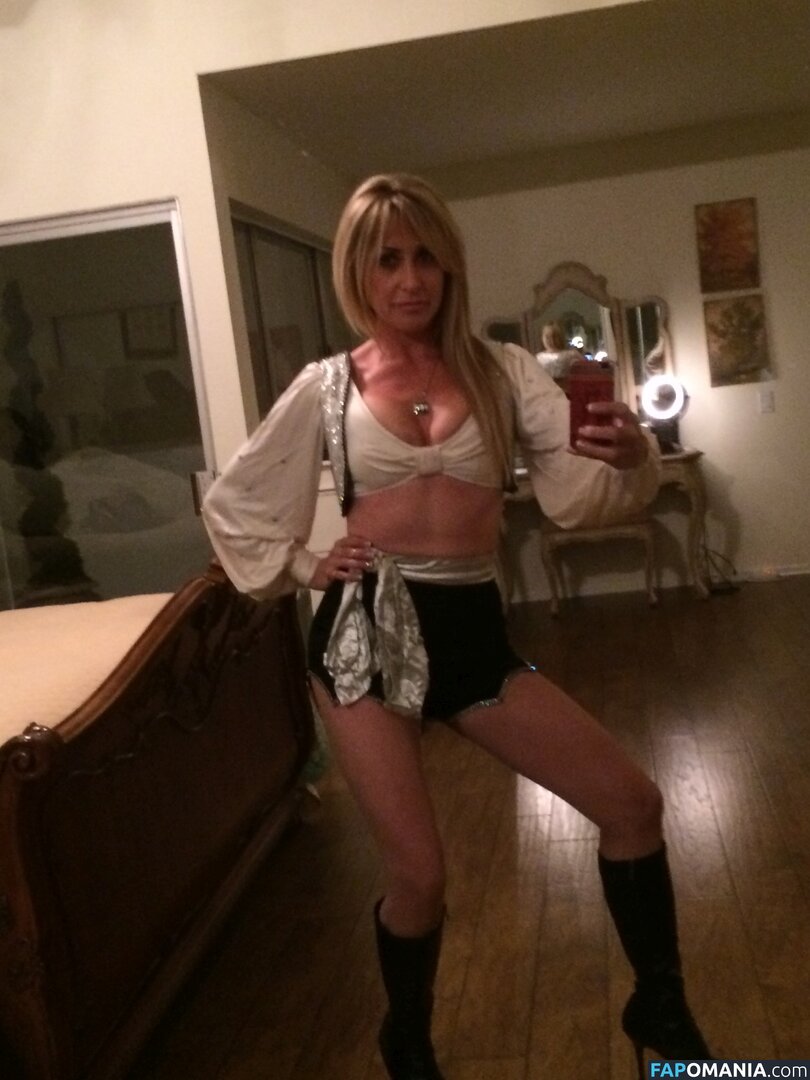 Carrie Michalka Nu Foto vazada #100