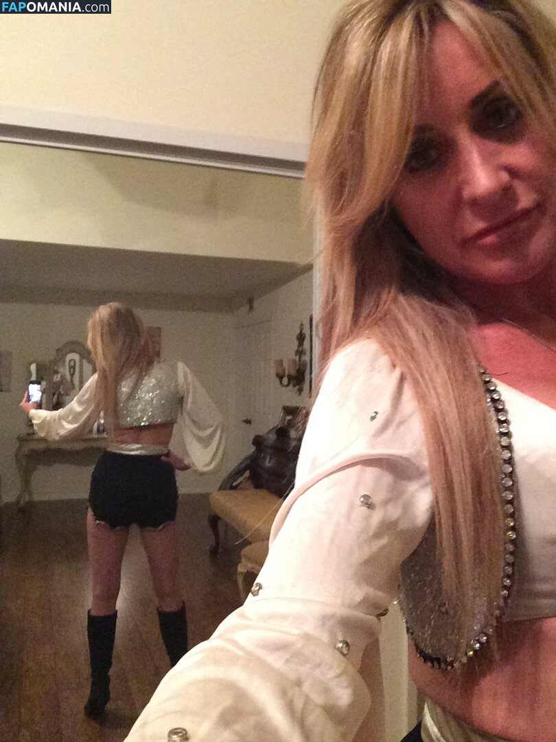 Carrie Michalka Nu Foto vazada #123