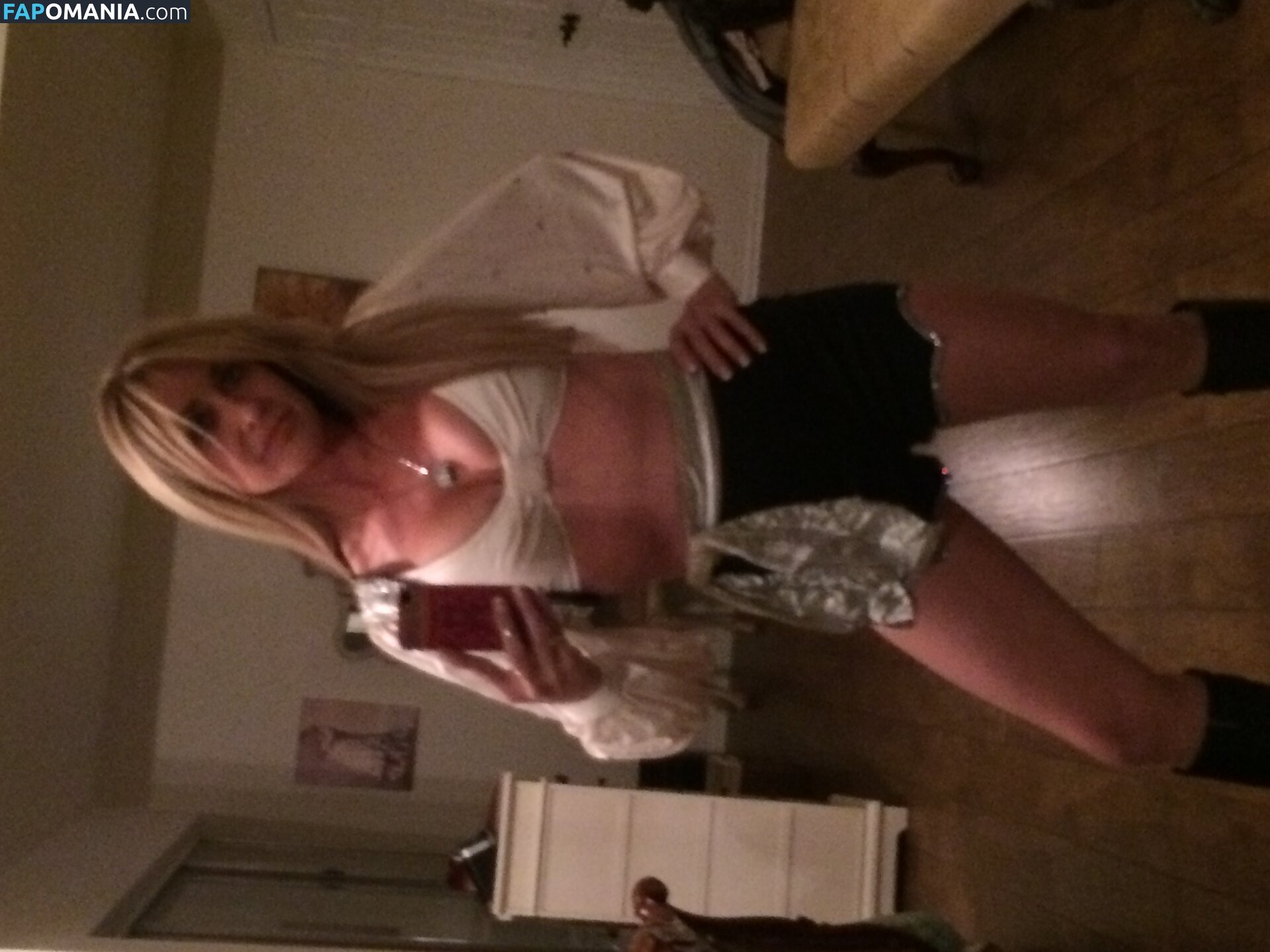 Carrie Michalka Nu Foto vazada #234
