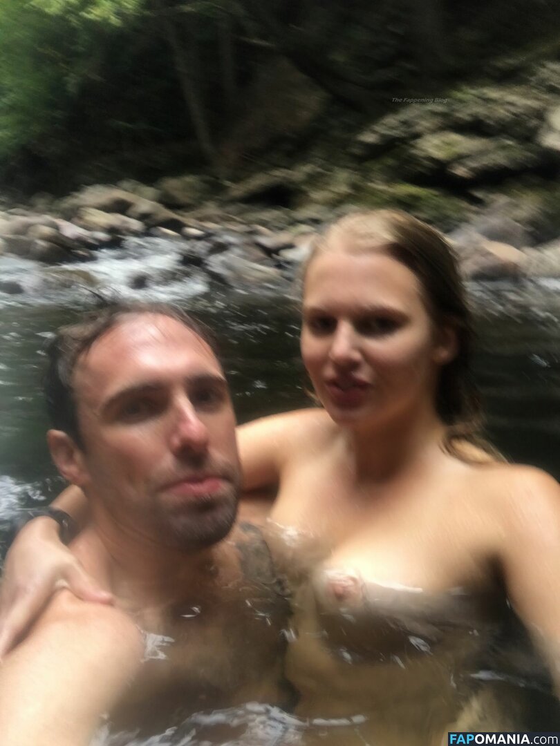 Casie Sloan Nu Foto vazada #2