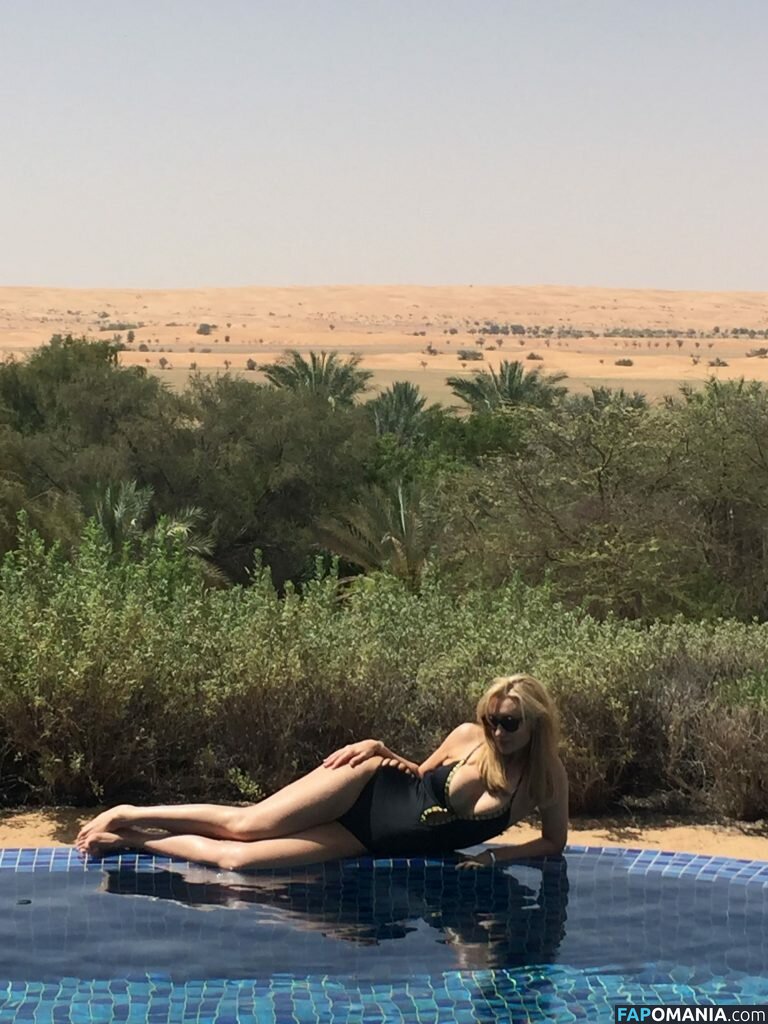 Catherine Tyldesley Nu Foto vazada #9