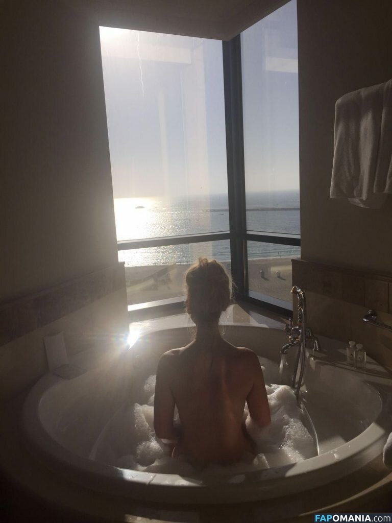 Catherine Tyldesley Nu Foto vazada #55