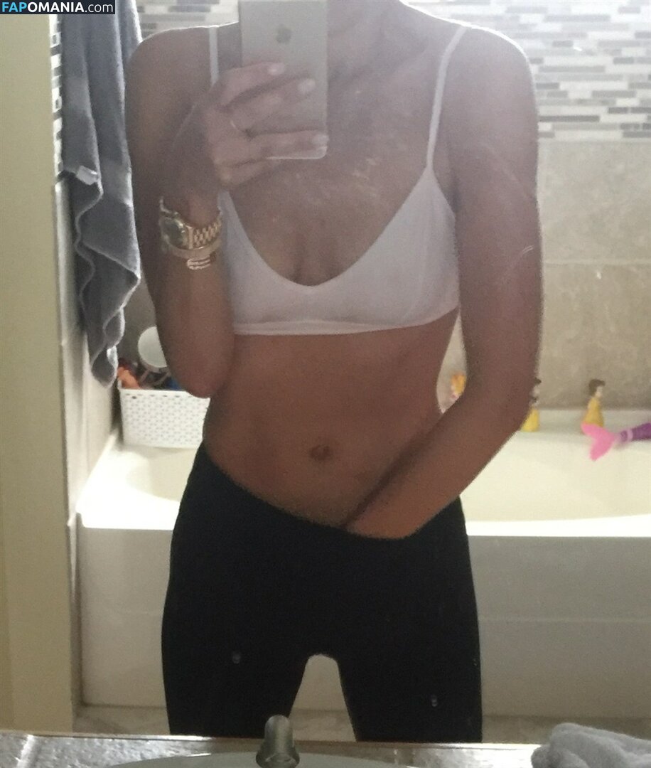 Charissa Thompson Nu Foto vazada #34