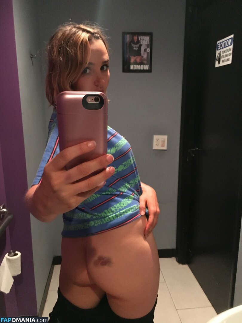Chloe Fineman Nu Foto vazada #10
