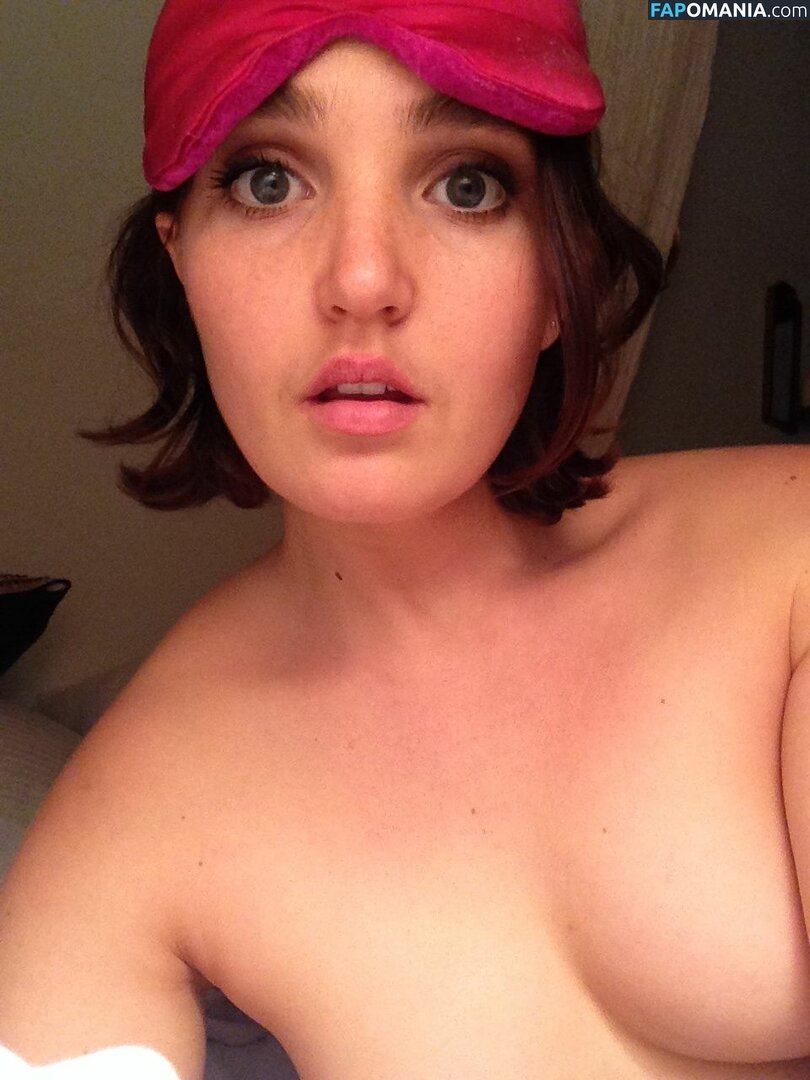 Chloe Fineman Nu Foto vazada #12