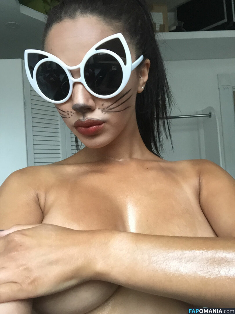 Courtnie Quinlan Nu Foto vazada #22