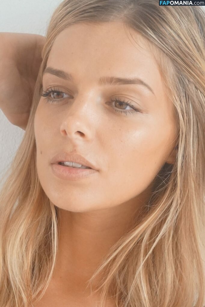 Danielle Knudson Nu Foto vazada #134
