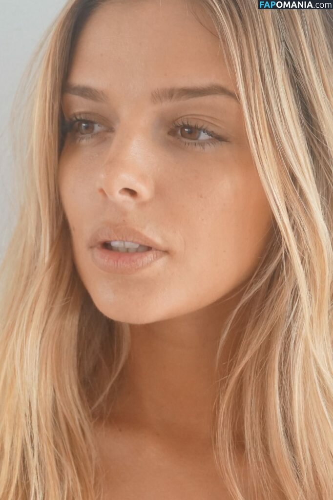 Danielle Knudson Nu Foto vazada #252