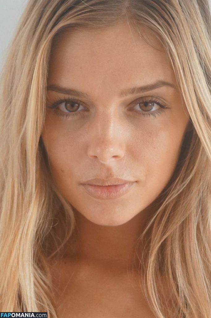 Danielle Knudson Nu Foto vazada #254