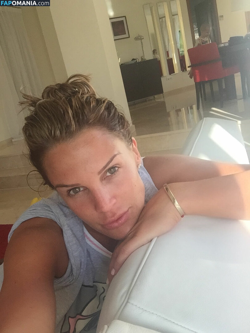 Danielle Lloyd Nu Foto vazada #76