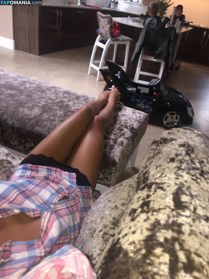 Danielle Lloyd Nu Foto vazada #87