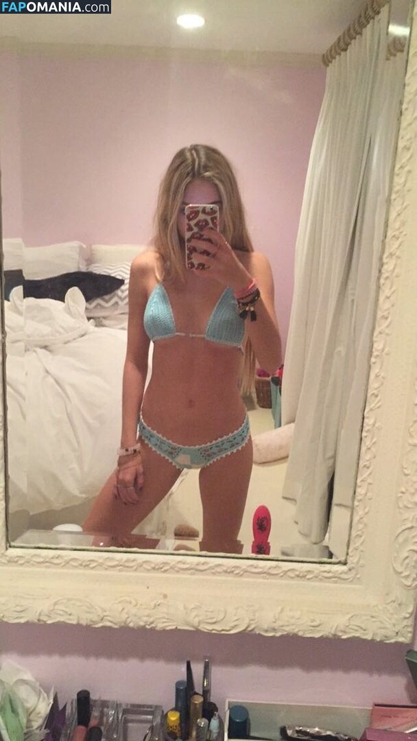 Delilah Belle Hamlin Nu Foto vazada #44