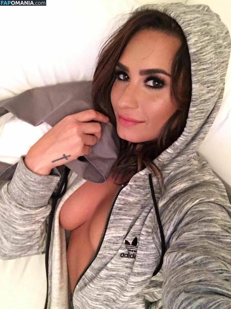 Demi Lovato Nu Foto vazada #7
