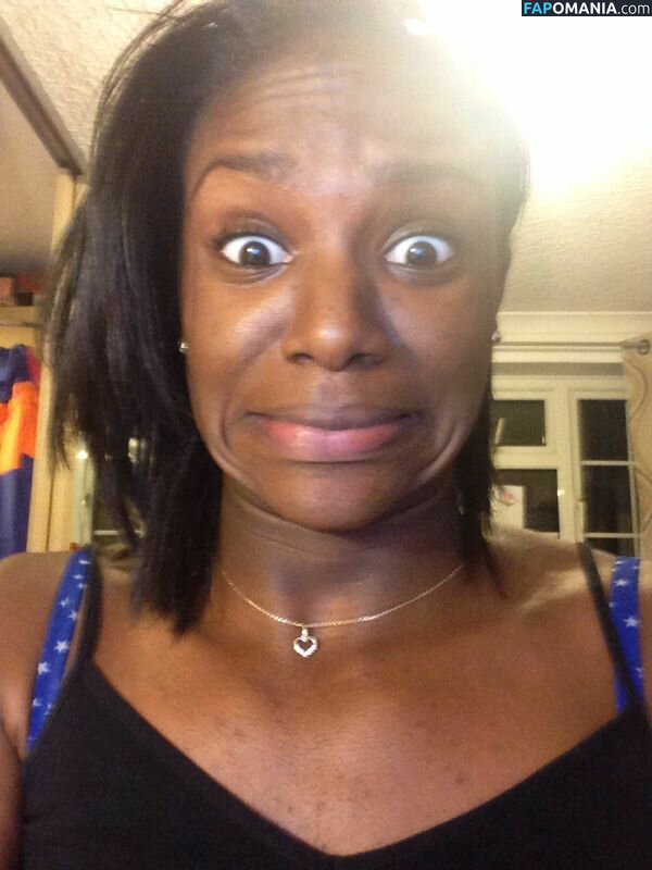 Dina Asher Smith Nu Foto vazada #21