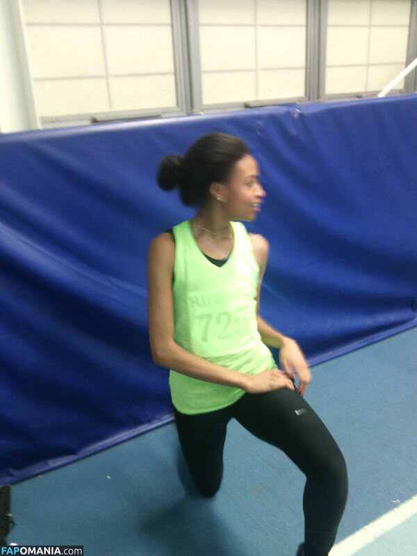 Dina Asher Smith Nu Foto vazada #24