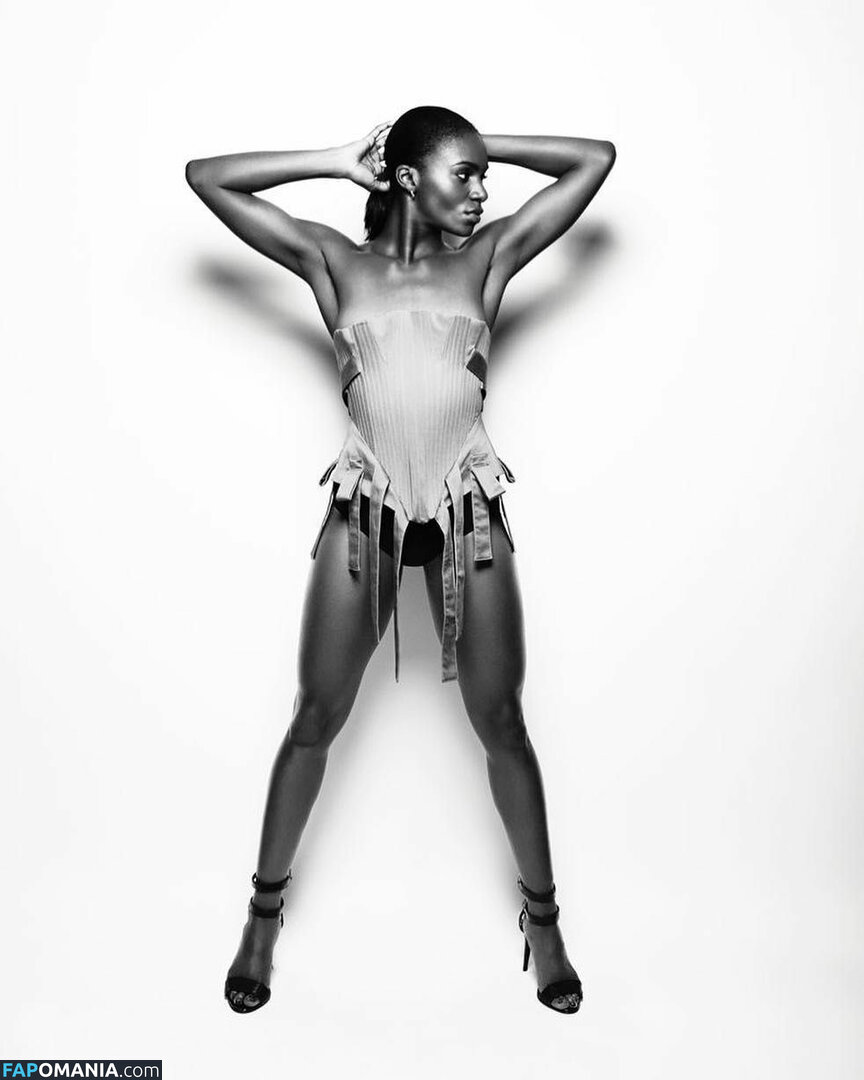 Dina Asher Smith Nu Foto vazada #60