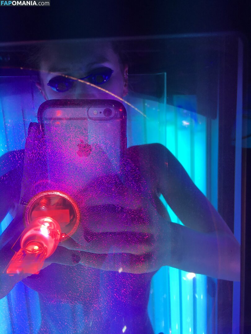 Dylan Penn Nu Foto vazada #4